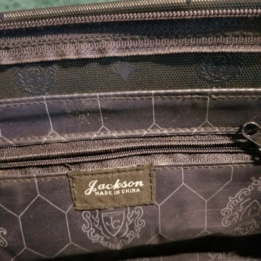 Jackson purse - Picture 2 of 3